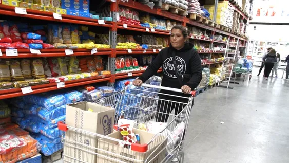 Imparable: la inflación de febrero fue de 6,6% y el acumulado del último año es de 102,5%