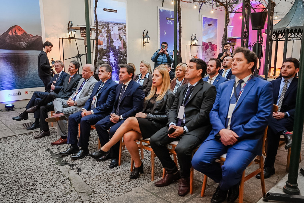 El gobernador Marcelo Orrego en la Casa de San Juan en Buenos Aires.&nbsp;