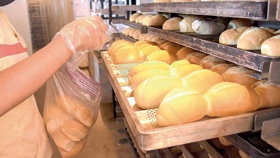 Por el aumento de la harina, el pan subió más del 10% y no descartan nuevos incrementos
