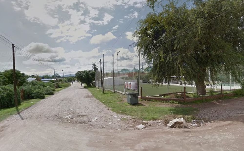 Encontraron a un hombre muerto en una calle de Córdoba y detuvieron a su inquilina