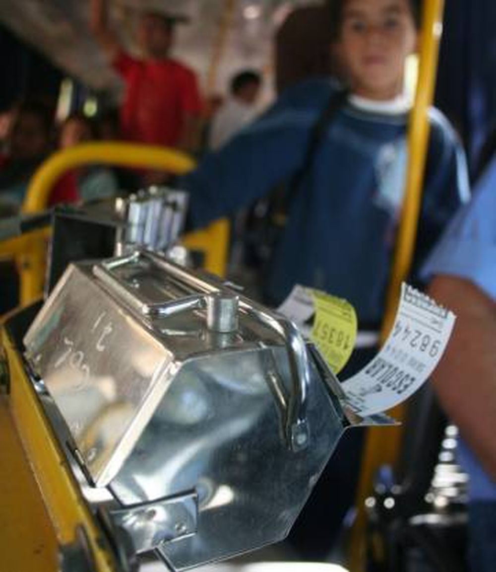 El ministro Strada recibirá a los empresarios de colectivos