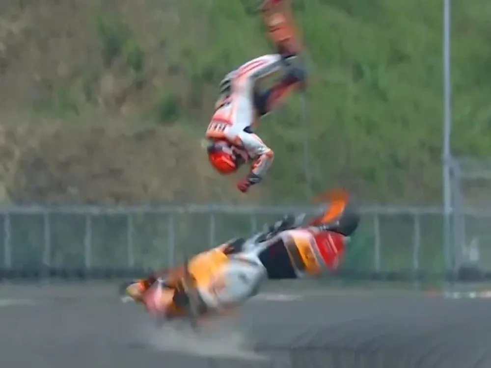 [VIDEO] Terrible accidente de Marc Márquez a 180 kilómetros por hora