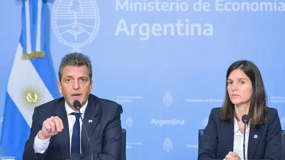 Massa anuncia un reajuste para jubilados de 23% en septiembre