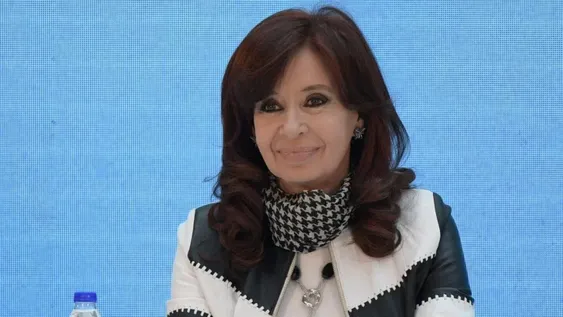 CFK fue condenada a 6 años de prisión e inhabilitada de por vida para ocupar cargos públicos