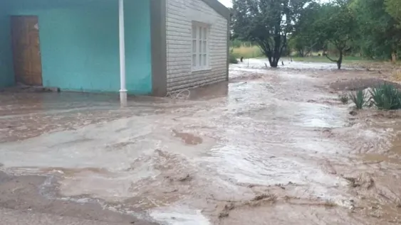 Creciente en Barreal: ayudan con el alquiler a las familias evacuadas