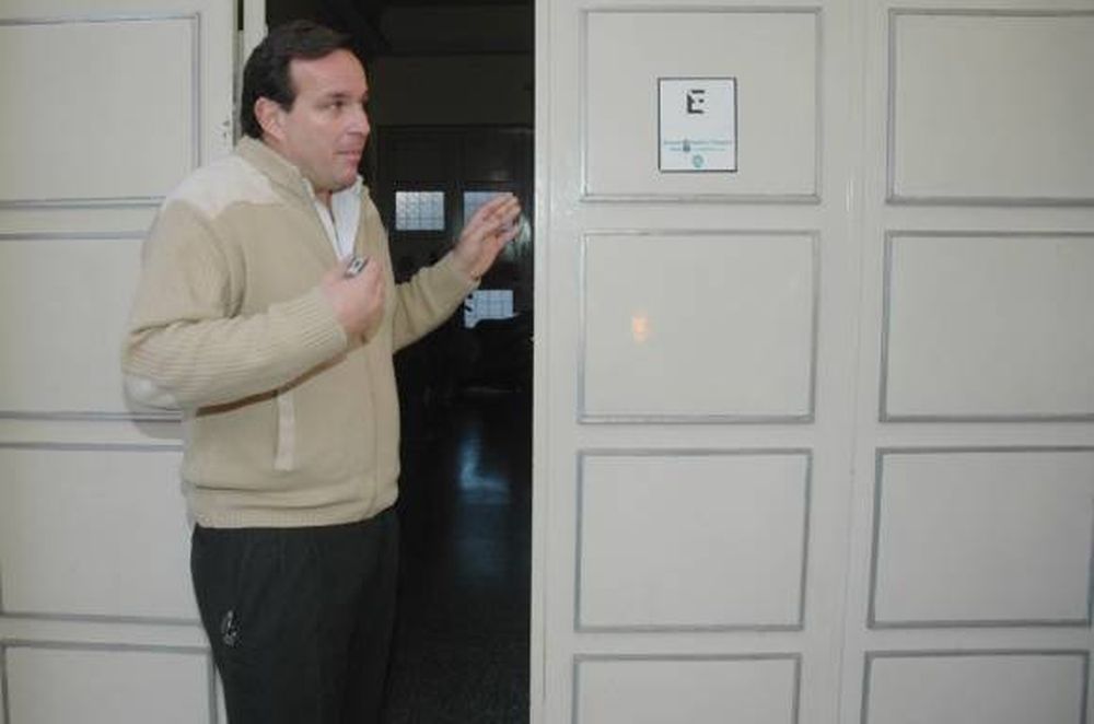 Una detenida y un prófugo por el asalto a los Bravo