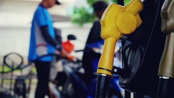 Expectativa por una definición del futuro del precio de la nafta