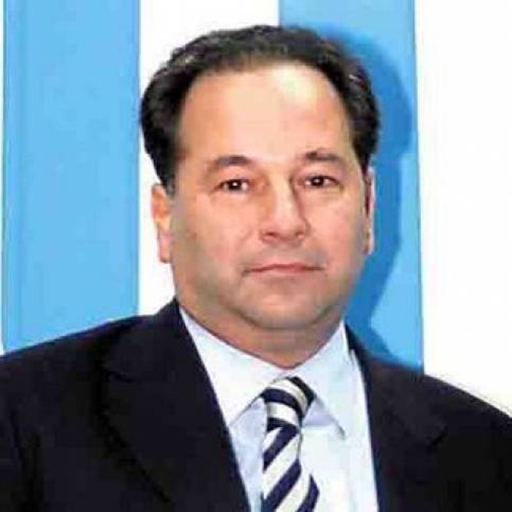 El vice Molina dijo que no renunciará