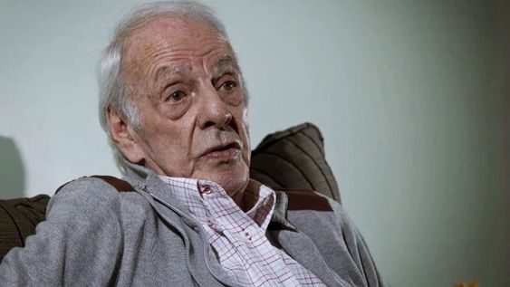 Menotti: “No me parece bien que le guarden la 10 a Messi”