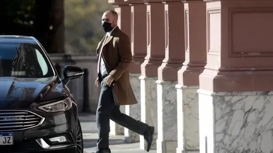 “Al que no le guste que se vaya”, la arenga en medio de la interna