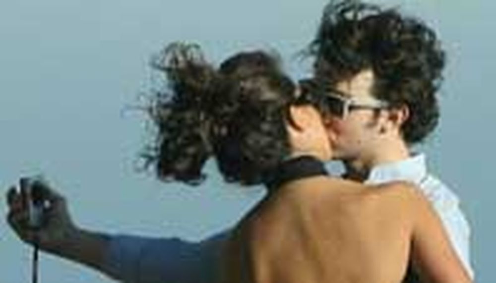 Ponen en duda su sexualidad