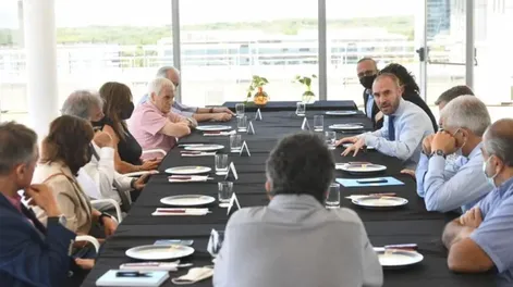 Negociación con FMI: Guzmán recibió un medido apoyo de empresarios y sindicalistas