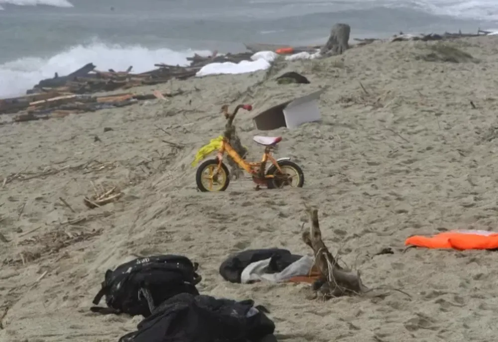 Al menos 59 migrantes murieron tras el naufragio de una embarcación en la costa de Italia