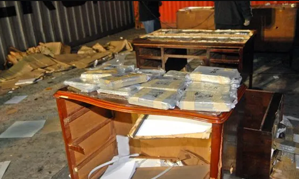 Descubren más de 70 kilos cocaína valuada en US$1 millón escondidos en muebles
