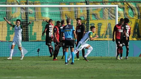 Defensa le ganó a Newell’s y sumó su segunda victoria