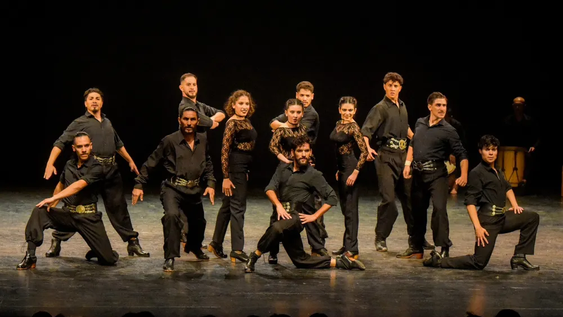 Los Premios Chúcaro distinguieron la musicalización de Latidos de Mayo, de Raigal