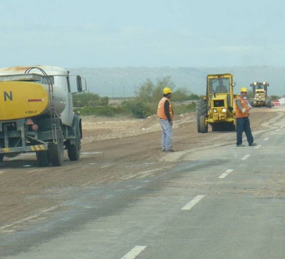 Por lo menos 12 familias y 5 rutas afectadas por la lluvia