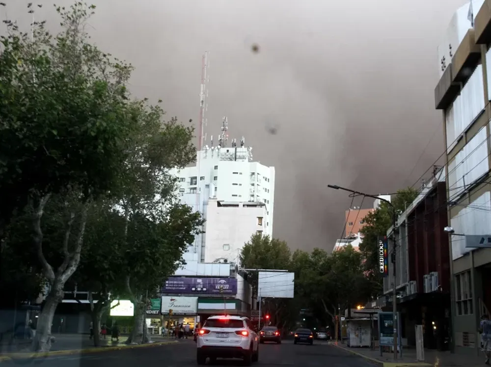 Jueves movidito: anuncian fuerte viento