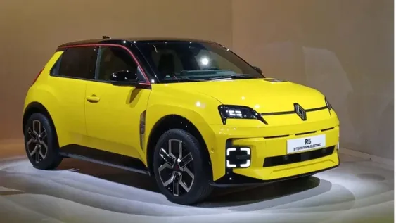 AHORA. El Renault R5 E-Tech es la joya de la automotriz francesa del Romboestrena la plataforma AmpR Small, creada desde cero para autos eléctricos.