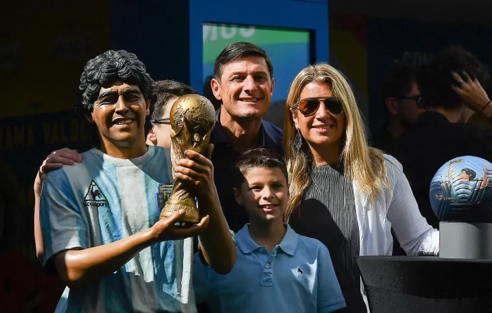 Tapia y otros ‘jefes’ lo recordaron a Maradona