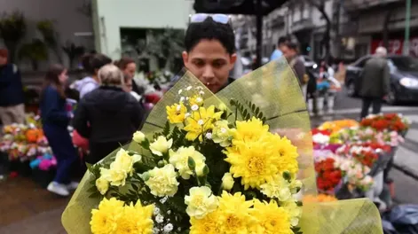 El boom de las flores amarillas: Tik Tok y una canción de Floricienta revolucionaron el Día de la Primavera
