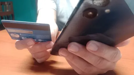 Por género. Las mujeres continúan liderando el crédito fintech con el 53,3%; los hombres, el 46,7%.