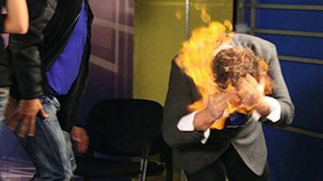 Lo prendió fuego