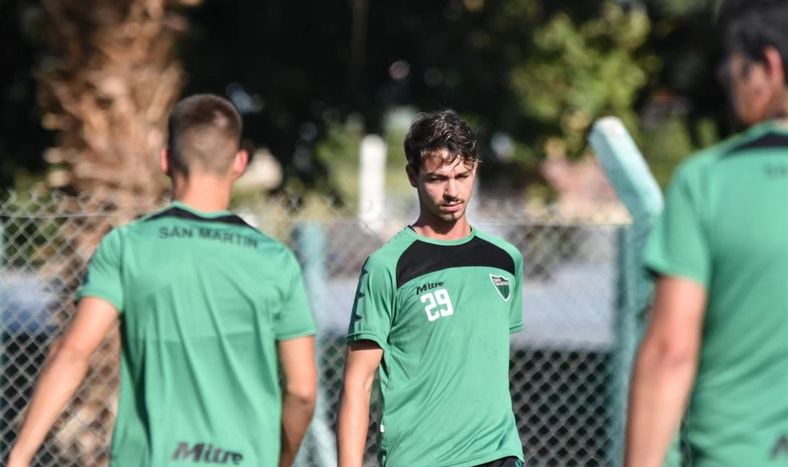 Práctica. San Martín sigue preparando su partido ante Quilmes pero el técnico espera para definir la formación.