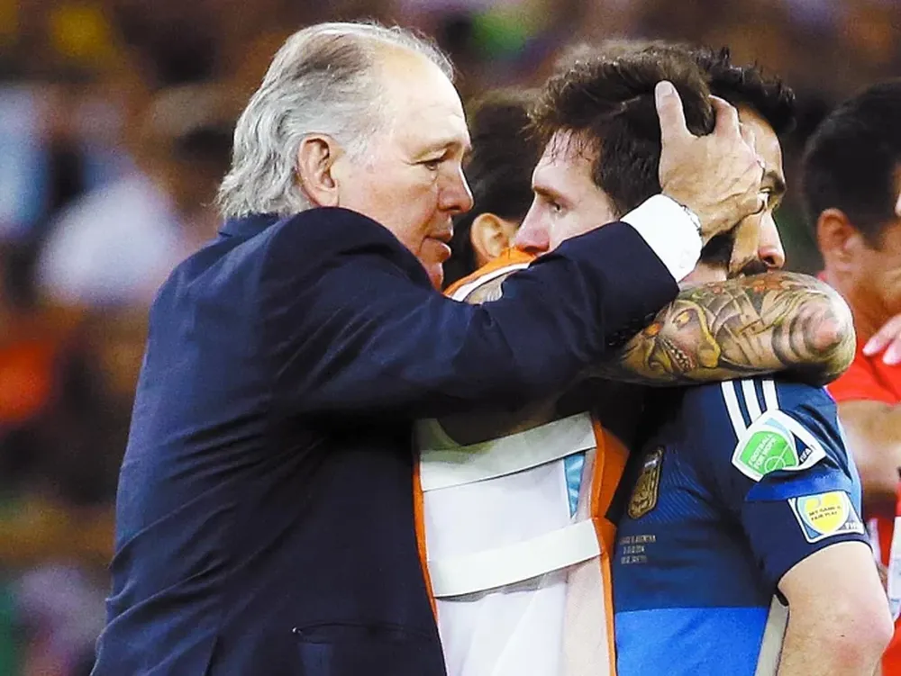 Messi también despidió a Sabella: “Fue un placer compartir tanto con vos”