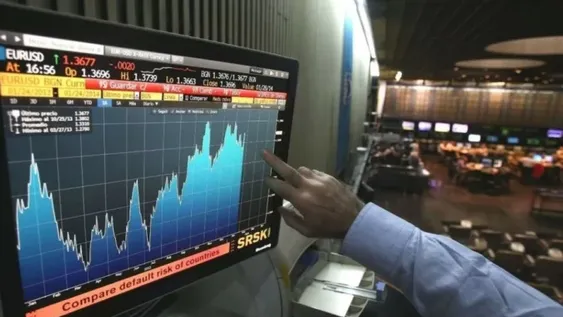 El riesgo país argentino sube 3%, roza los 1.400 puntos y las acciones caen hasta un 11%