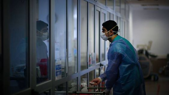 Otras 140 personas murieron y 7.891 fueron diagnosticadas con coronavirus en el país