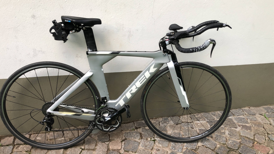 La bicicleta valuada en 12 millones se cayó de un vehículo, un sanjuanino la encontró y la devolvió.&nbsp;