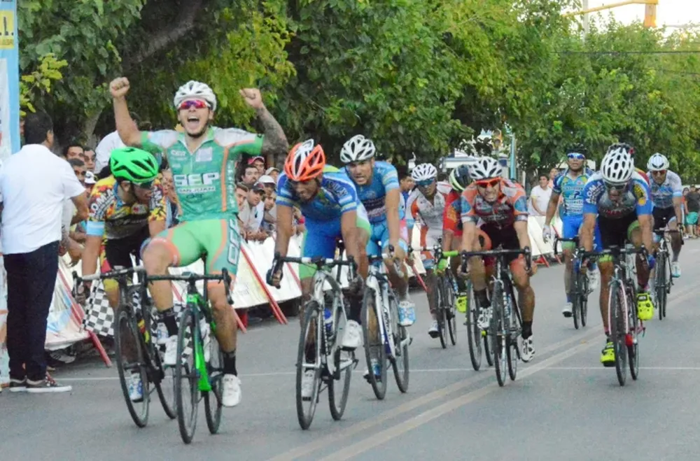 La clásica va el 8 de mayo