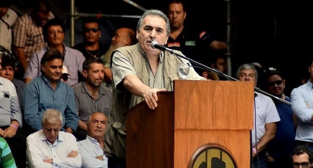 Sorpresiva renuncia de Juan Carlos Schmid en la CGT