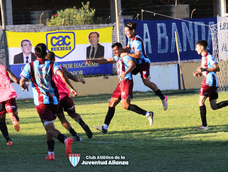Alianza dio el batacazo y celebró en un sábado donde ni Atenas ni Unión pudieron ganar. Alianza dio el batacazo y celebró en un sábado donde ni Atenas ni Unión pudieron ganar.