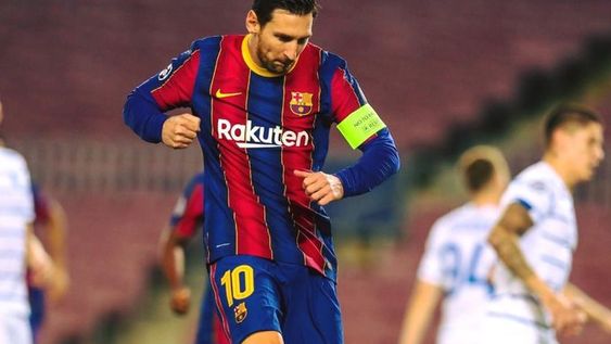 Con gol de Messi de penal, Barcelona ganó y continúa con puntaje ideal