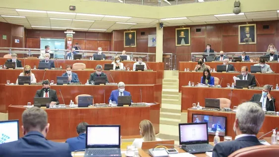 JxC y dos nuevos aliados votaron contra el Consenso Fiscal y el FdT los cruzó fuerte