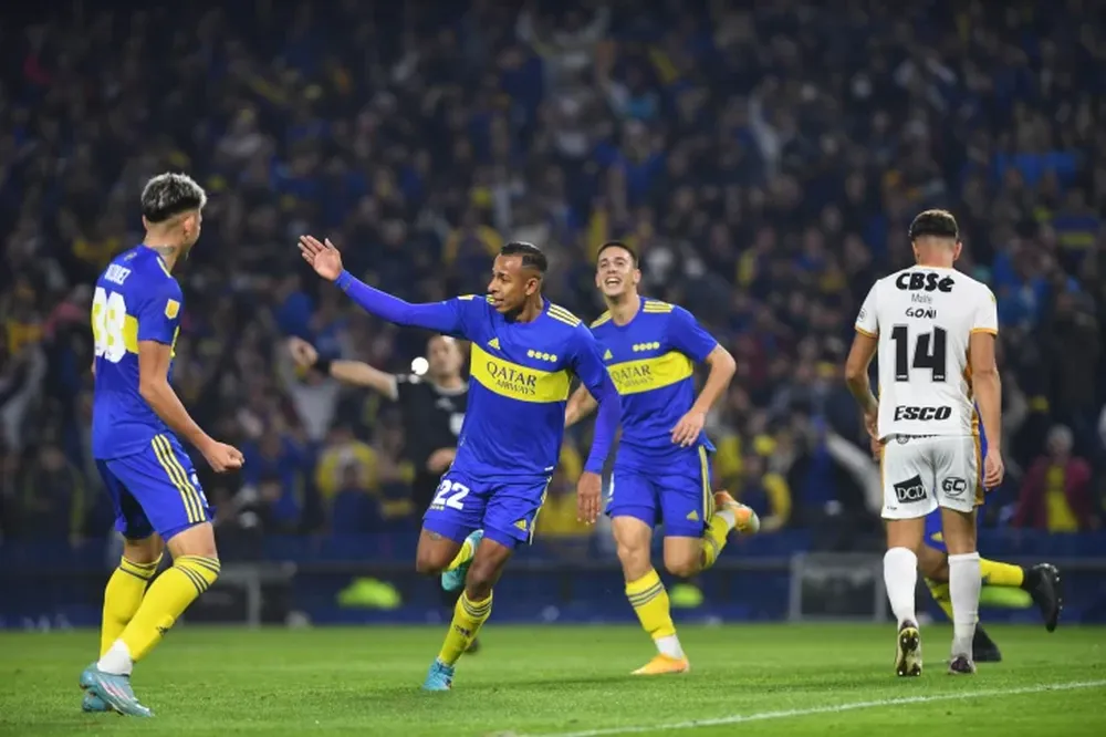 A Boca le alcanzó con una ráfaga