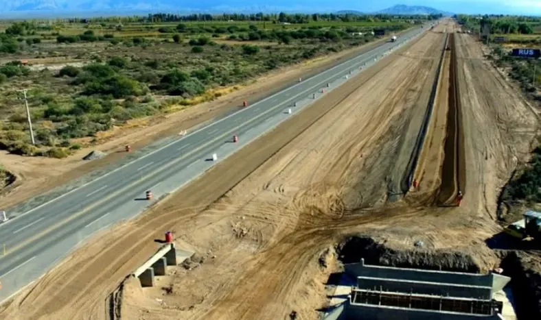 San Juan gestiona créditos internacionales para obras en la Ruta 40 e infraestructura minera