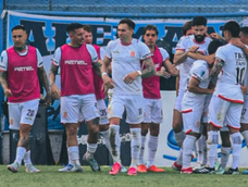 Barracas Central consiguió un triunfo agónico por 3-2 ante Atlético Tucumán en el José Fierro.