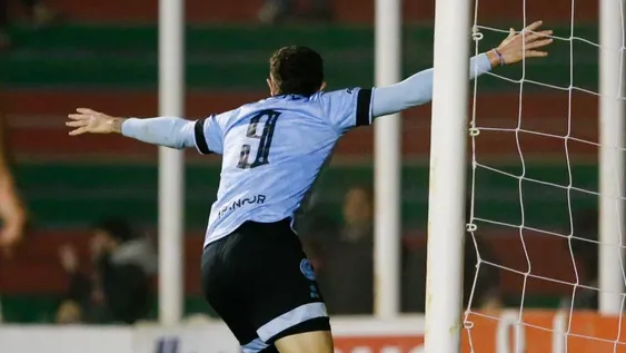 Belgrano se aprovechó de un desteñido San Martín, que se quedó sin DT