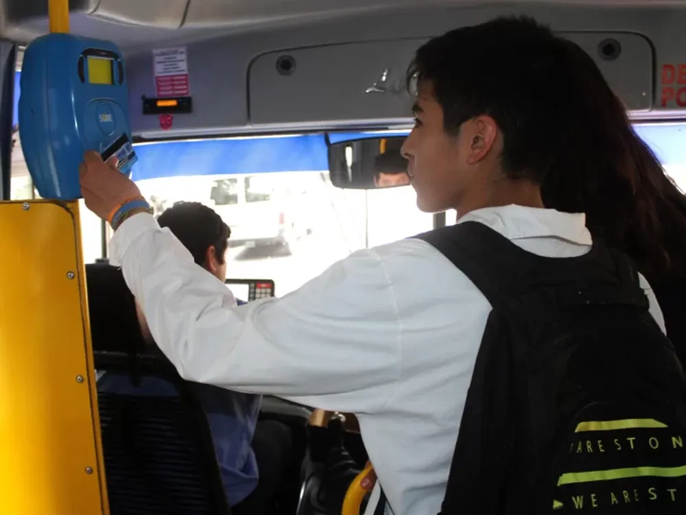 Cómo obtener la credencial en las empresas de transporte para el acceso al boleto gratuito