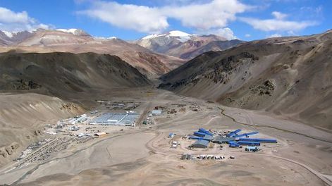 Minera canadiense gestiona financiamiento privado por US$80 millones para Los Azules