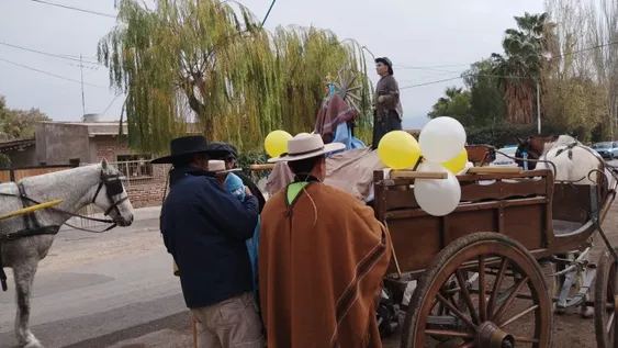 Tras quedarse sin gruta, Brochero peregrina por diferentes templos