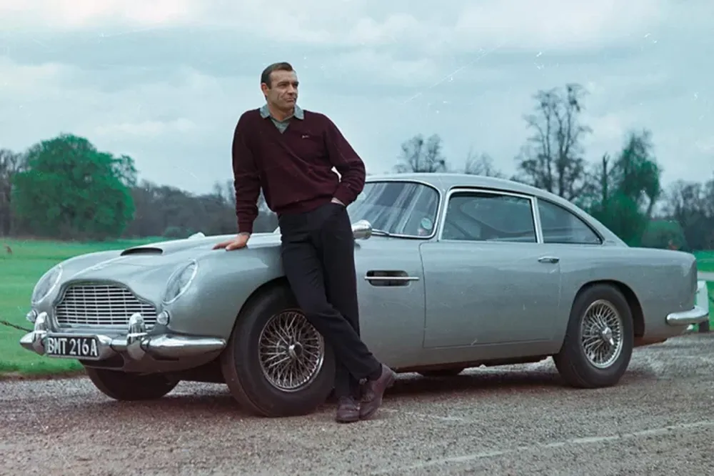 Revelan los precios de los autos utilizados por James Bond