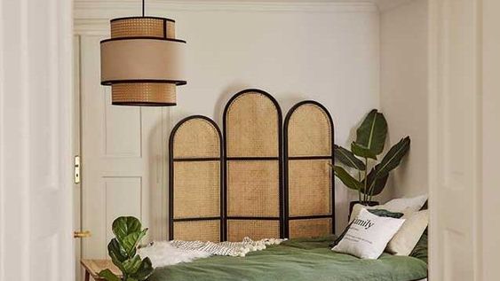 Muebles de rejilla o ‘cannage’: una moda clásica que regresa con fuerza