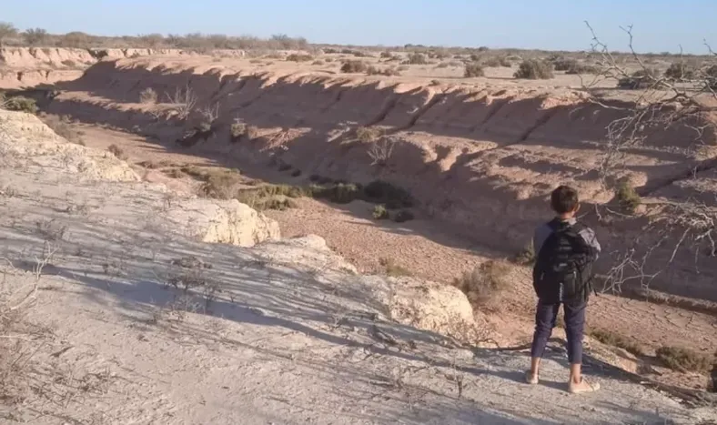 EL BALDE, esa pequeña población curtida, primitiva, sufrida al máximo por la dureza de la zona, en medio de un paisaje desolado y seco.
