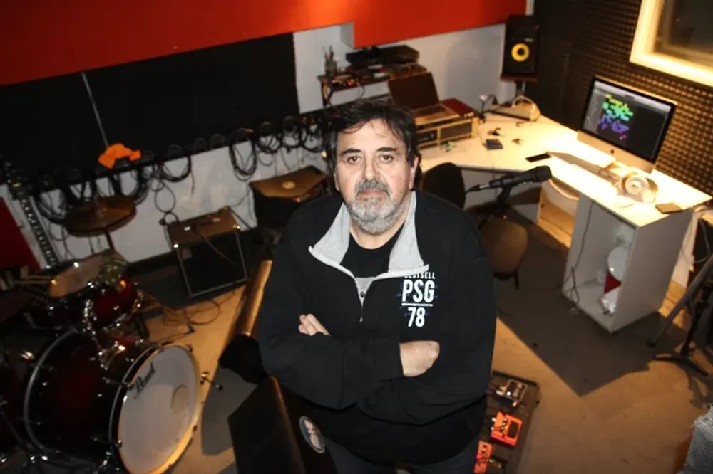 Cómo salir con la música al mundo