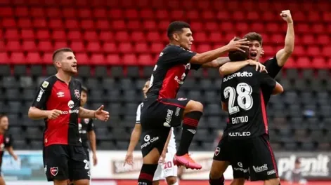 Newell’s derrotó a Central Córdoba en Rosario y estiró la racha triunfal