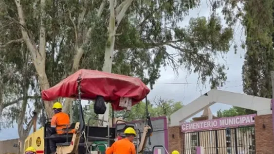 En Jachal comenzaron a pavimentar calles para mejorar la transitabilidad y el acceso a lugares claves.